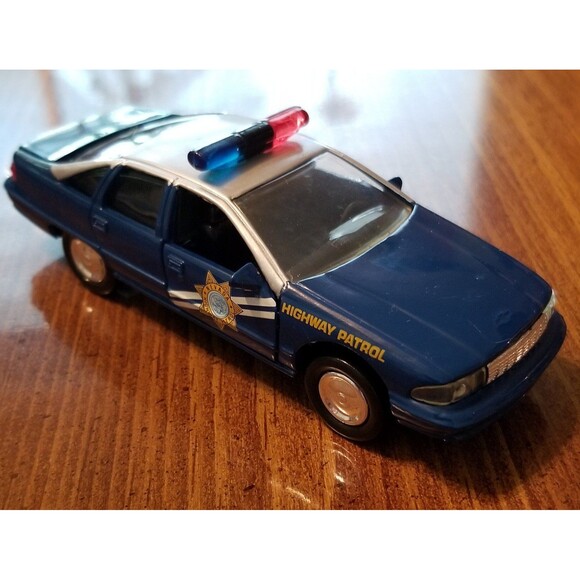 Nevada Highway Patrol Road Champs die cast police car 1:43 scale - Picture 2 of 9